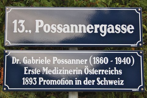 Possanner Straßenschild Wien 13