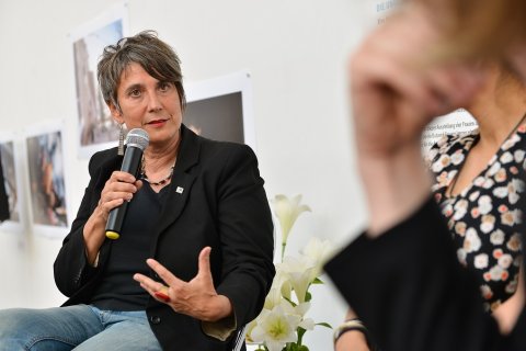 Monika Hauser im Gespräch